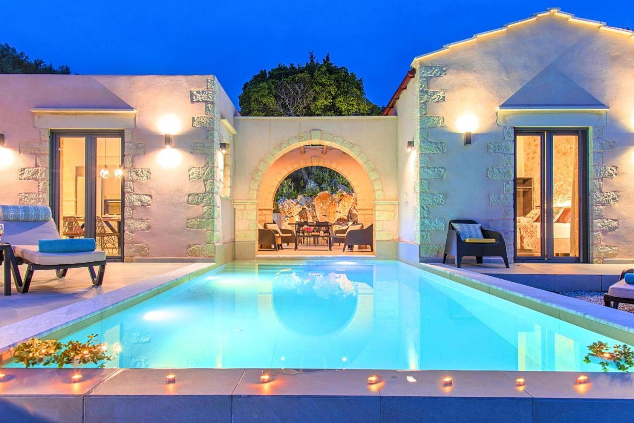 Villa Vardis Heated Pool Vryses Ngoại thất bức ảnh