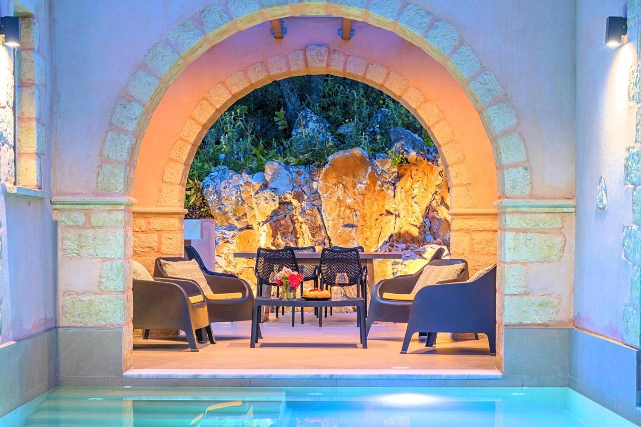Villa Vardis Heated Pool Vryses Ngoại thất bức ảnh