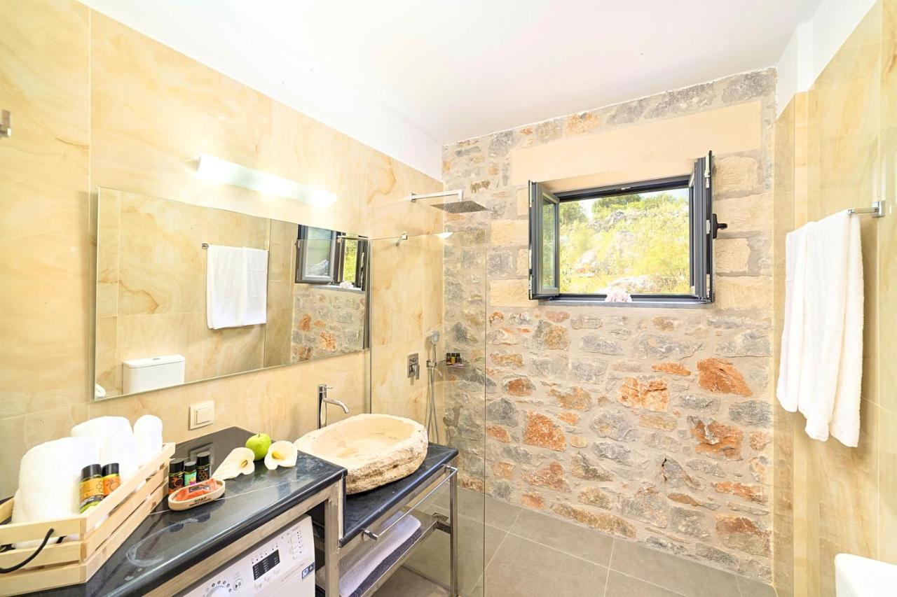 Villa Vardis Heated Pool Vryses Ngoại thất bức ảnh
